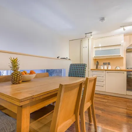 The Old School In Dean Village شقة إدنبرة