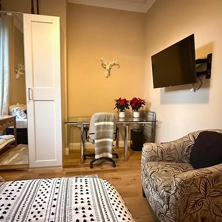 Murrayfield Spacious 2-bedroom