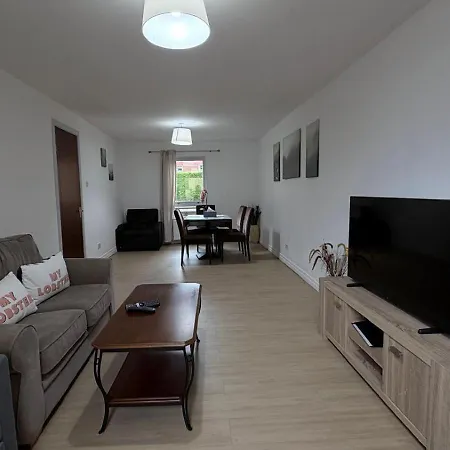 Apartment Centre Flat *