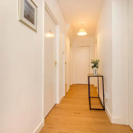 2-bedroom Old Town On Royal Mile Appartement *