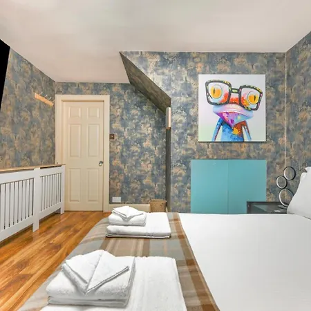 The Old School In Dean Village