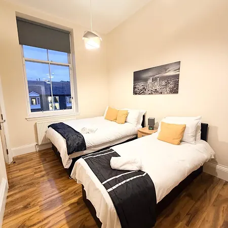 New 2 Bed With Stunning Views Of Arthur Seat Mountain * 에든버러