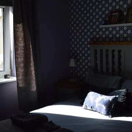 Large 2 Bed Flat, 2 Bath, Free Parking&lift *