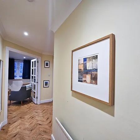 2-bedroom With Free Parking And Stunning Views Апартаменты *