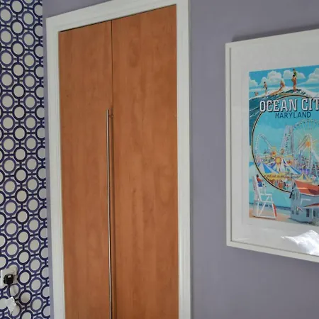 Large 2 Bed Flat, 2 Bath, Free Parking&lift