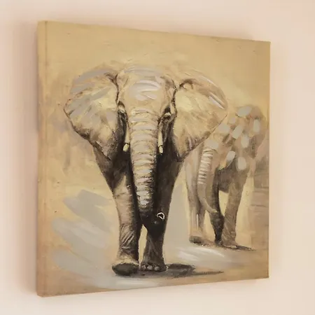 Bright & Modern Flat