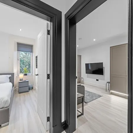 Апартаменты Upper Grove 2 Bedroom - *