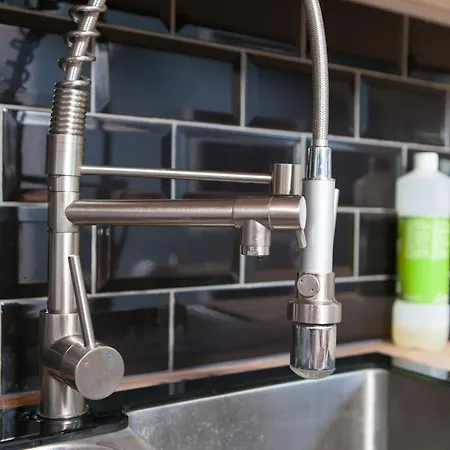 Luxurious Townhouse With Hot Tub דירה