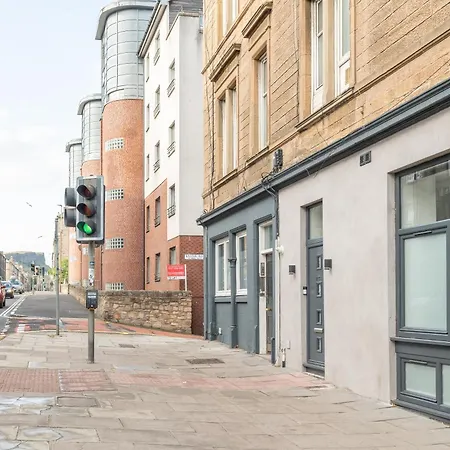 Easter Cosy 4 Bedroom - * Edinburgh