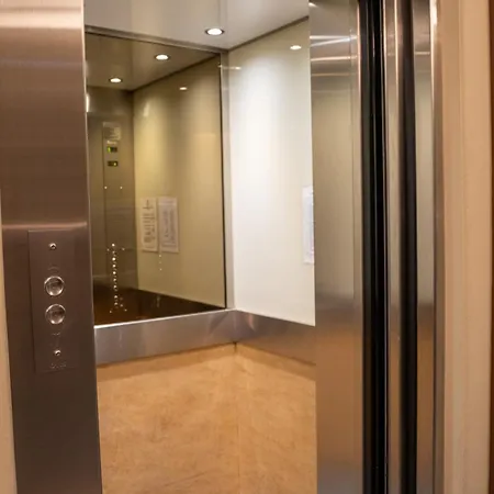 Frederick House 4*