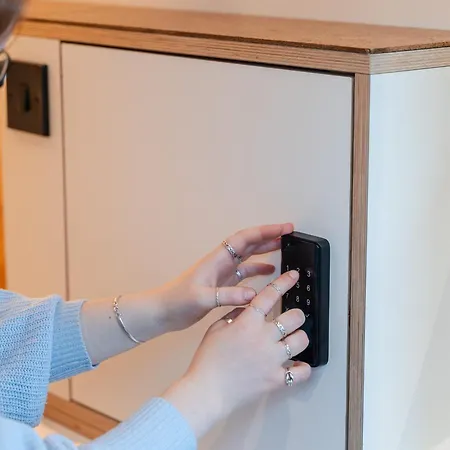 Code - The Loft, Albergue