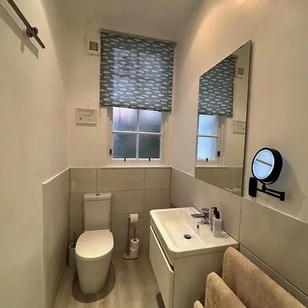 The Cosy Courtyard * Edinburgh