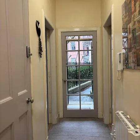 Daire The Cosy Courtyard