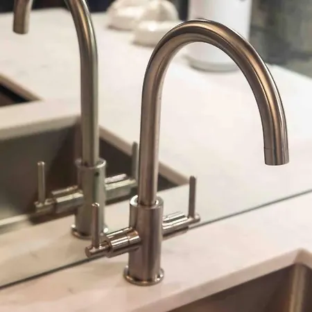 Hamilton Place - Beautiful And With Private Entrance Sleeps 4 *