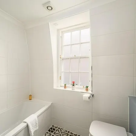 Διαμέρισμα Queensferry Street Lane - Fantastic 2 Bedroom Centre Mews House With Free Secure Parking! *