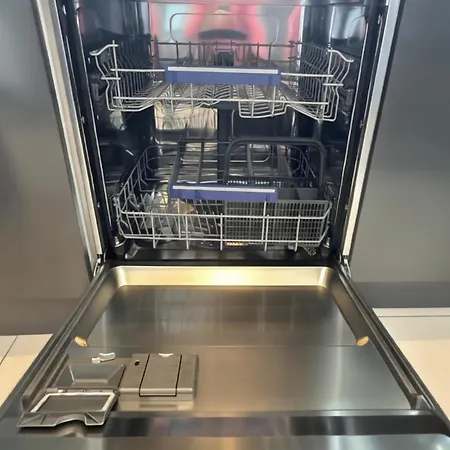 بيت للعطل Dreghorn House 5 B-rooms 9 Beds 3 Toilets 2 Showers,1 Bath 2 Receiption Secure Free Parking 233 Wifi