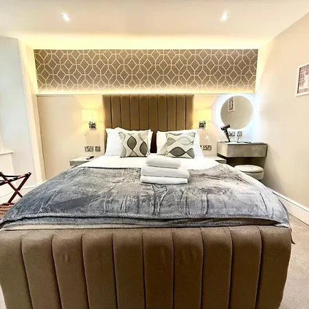 Апартаменты Ultra Modern, Stylish Next To Princes St Эдинбург