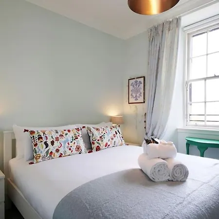 Bernard St - Bright And Spacious 1 Bed At The Shore! Эдинбург