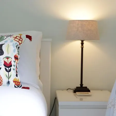 Bernard St - Bright And Spacious 1 Bed At The Shore! Апартаменты *