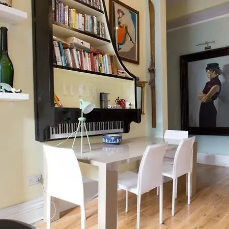 아파트 Frederick Street - Stylish In The Heart Of New Town! *
