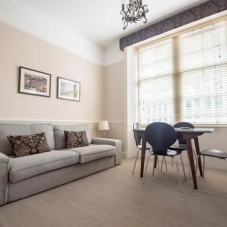 West Port - 2br In The Heart Of The Old Town Just Off The Grassmarket * Edinburgh