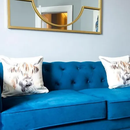 Lothian Road - Perfect Centre Location. Lägenhet