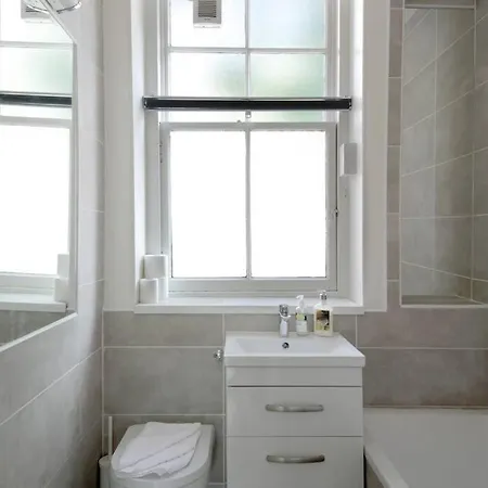 Beautiful Scandi-inspired One Bed In Stockbridge شقة إدنبرة