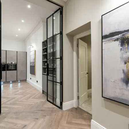 Luxury Georgian Retreat By Sovo *