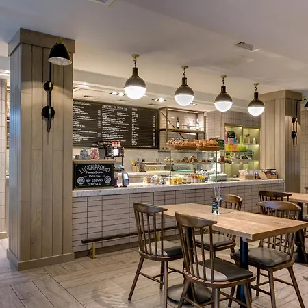 Hub Centre - Royal Mile Hotel 3*