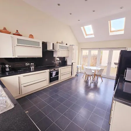 Delightful 4 Bedroom Family In Newington - Craigmillar Park 招待所 爱丁堡
