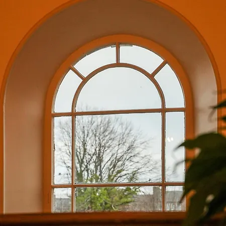 Merchiston 1 In Shared With Parking - Homestay *