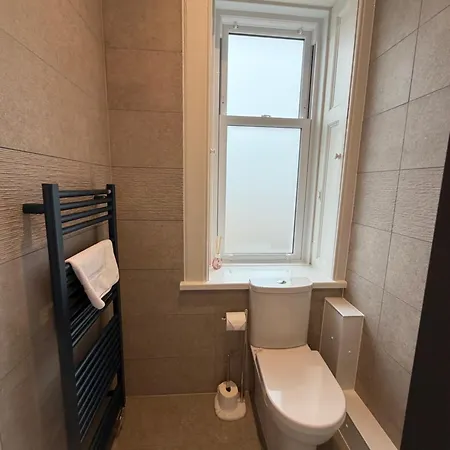 Kingston Guest house 3*