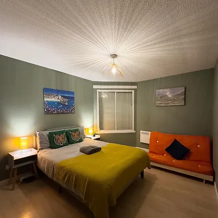 Cozy Flat Near Castle And With Free Private Parking شقة *