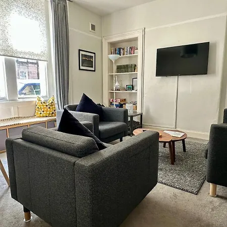 Grindlay St - Fantastic 2br In Theatre District *