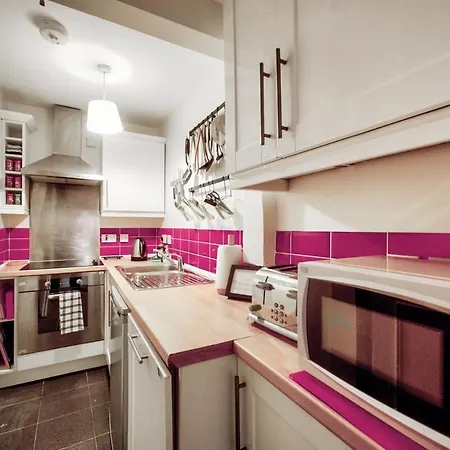 شقة Grindlay St - Fantastic 2br In Theatre District *