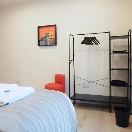 Spacious And Modern 2-bed On Easter Road - Flat 3, Elgin House 公寓