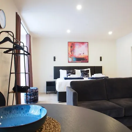 Chic And Classy On Easter Road - Flat 1, Elgin House Daire *