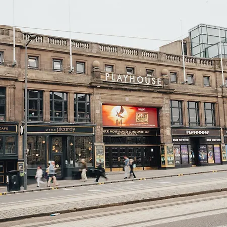 Modern 2 Bed With Parking Διαμέρισμα