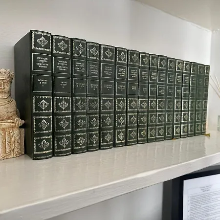 Grindlay St - Fantastic 2br In Theatre District إدنبرة