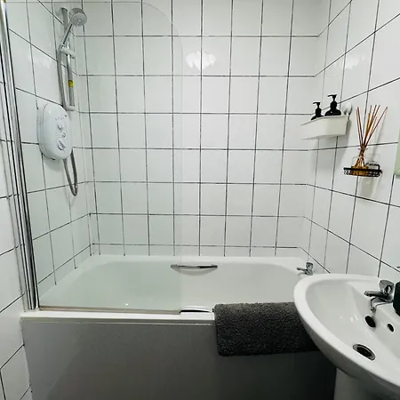 Immaculate Central Flat Near Edinburgh Castle With Free Private Parking Апартаменты Эдинбург