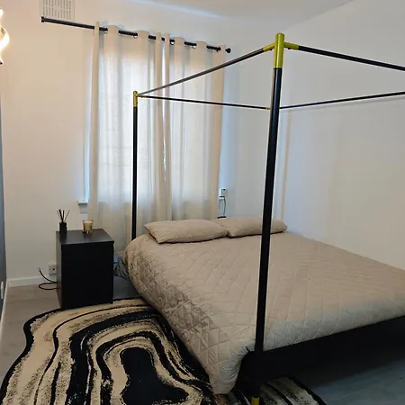 The Boswall בית אירוח