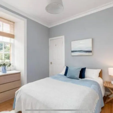 Edinburgh, Deanvillage Cosy Hideaway * Edynburg