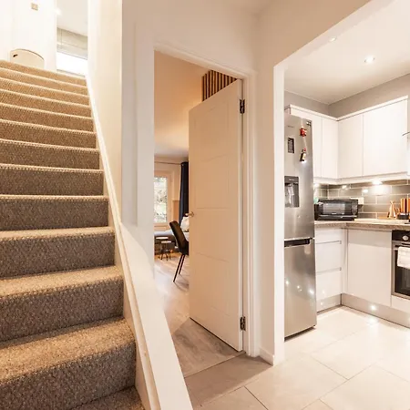 Bright 1-bed With Garden Near Braid Hills Golf Course