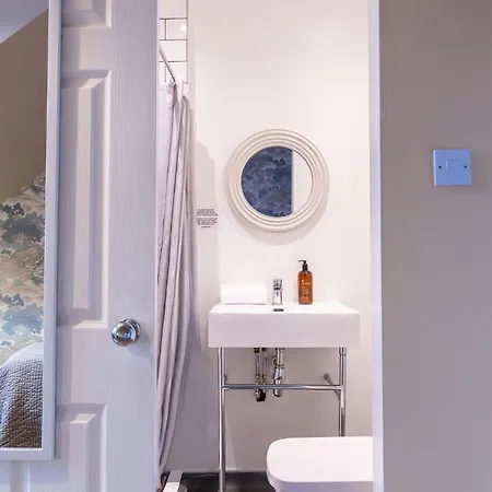 38 Bide Collective Vendégház Edinburgh