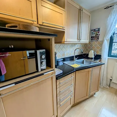 Center Gem-4bd House! Feriehus Edinburgh