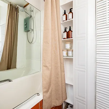 Edinburgh, Deanvillage Cosy Hideaway Edynburg