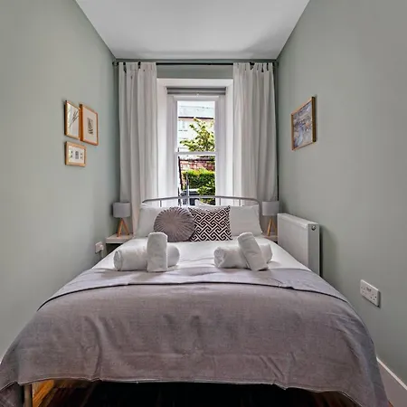 Villa Stylish 2-bed Garden Edimburgo