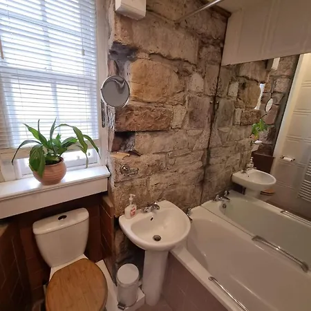 Edinburgh, Deanvillage Cosy Hideaway *