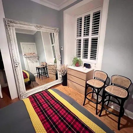 Edinburgh, Deanvillage Cosy Hideaway * Edynburg