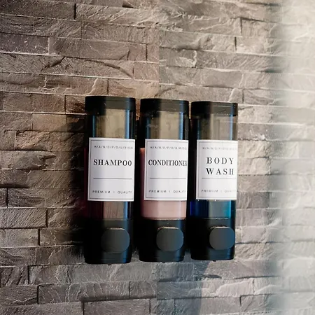 Dom wakacyjny Mcdonalds House 12 Guests 10 Beds 15' Centre